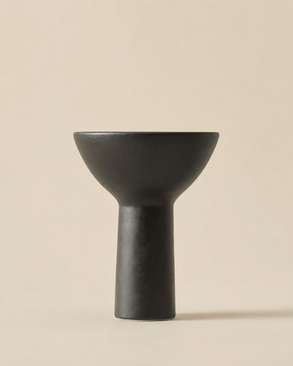 Iris Black Pedestal Vase