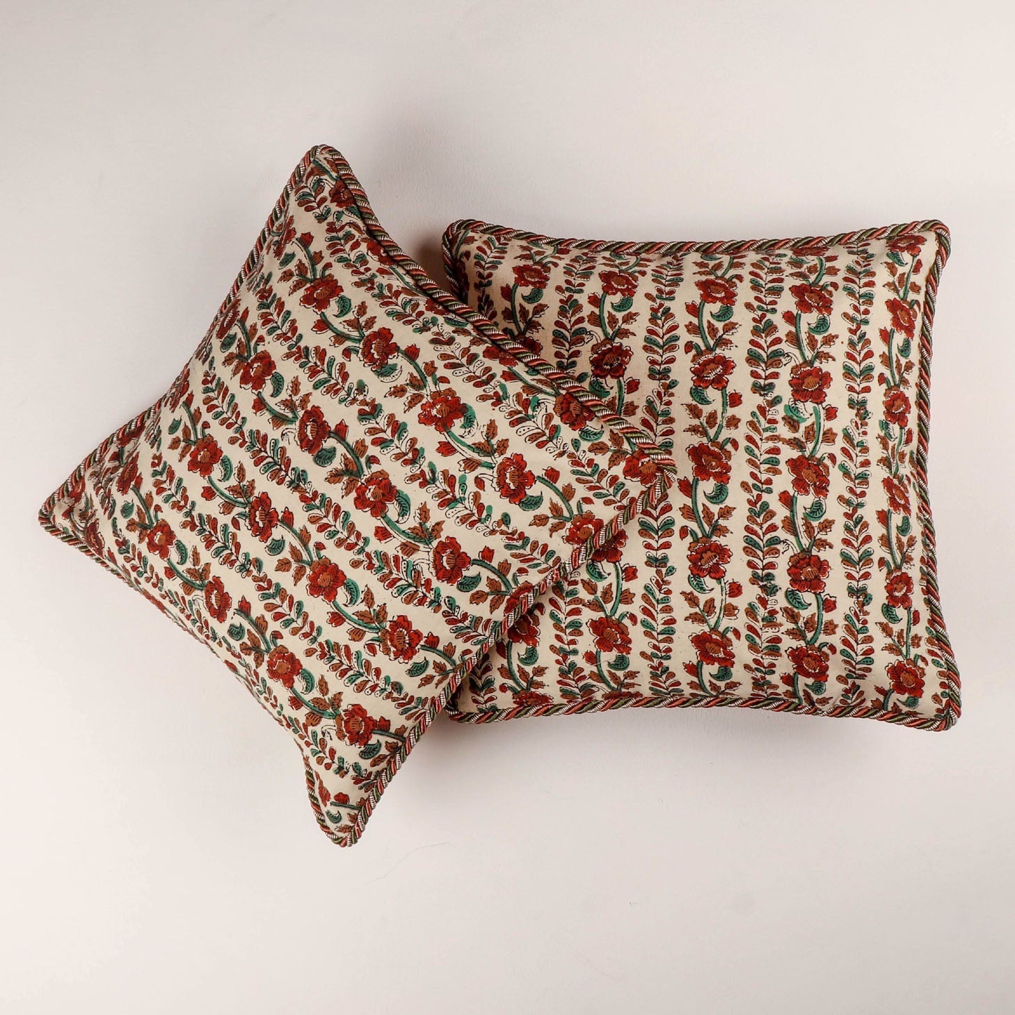 Yua handmade Cushion Set of 2