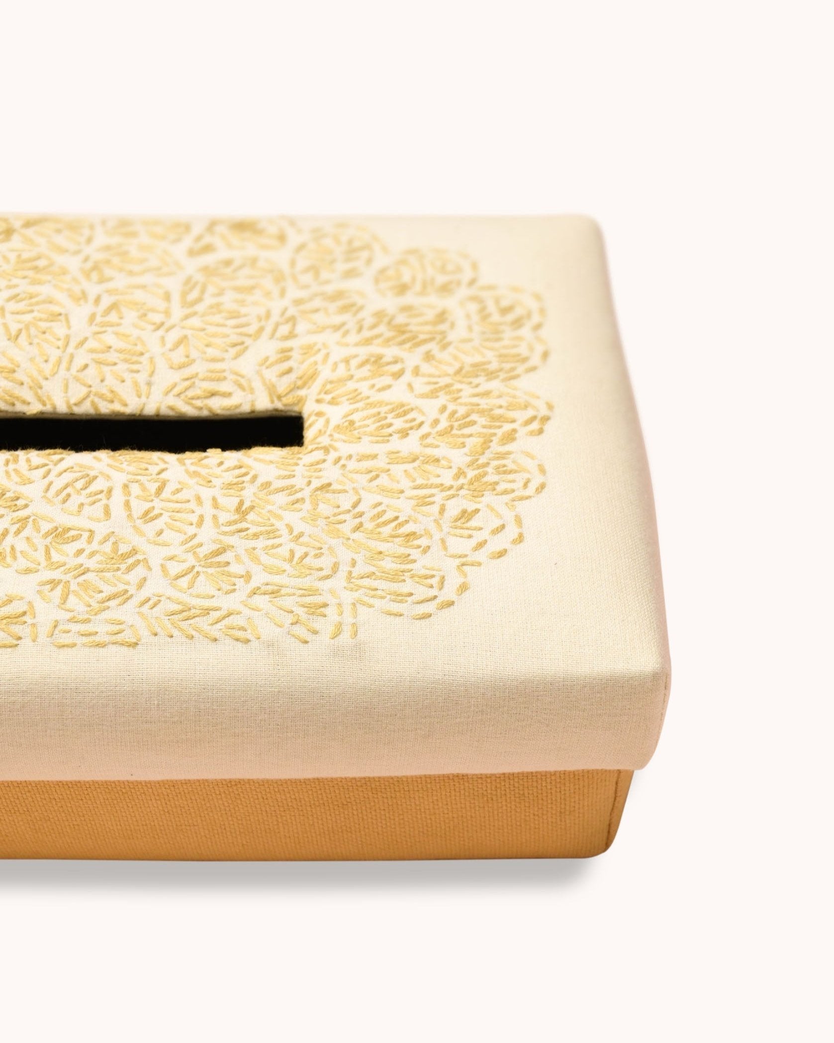 Lucia Tissue Box