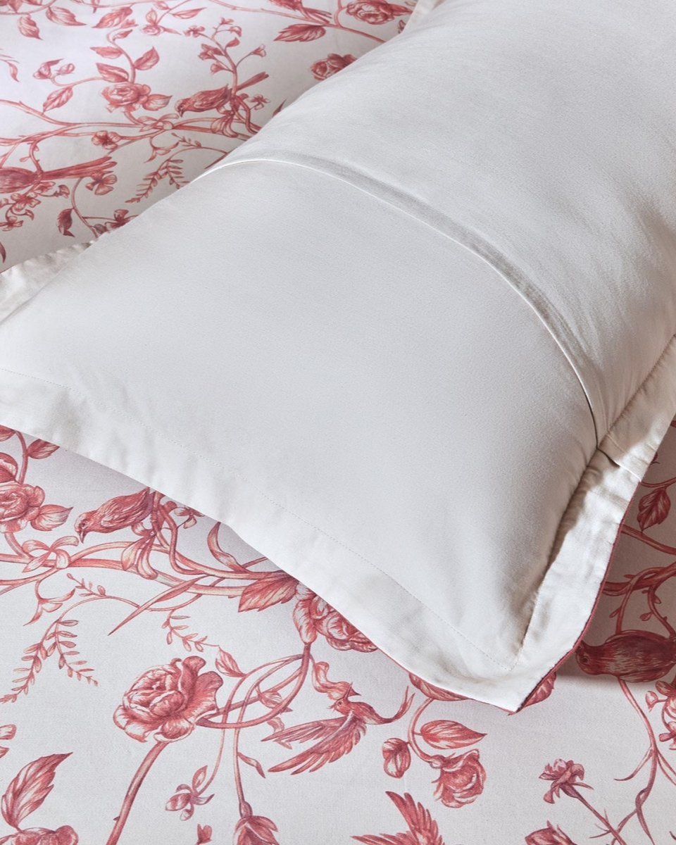 Enchanted Roses Cotton Bedsheet Set