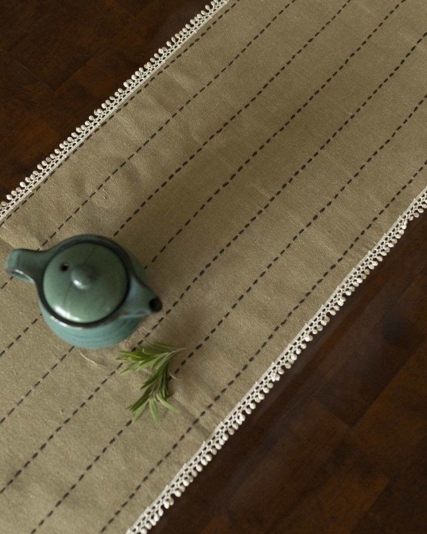 Ferly - Table Runner