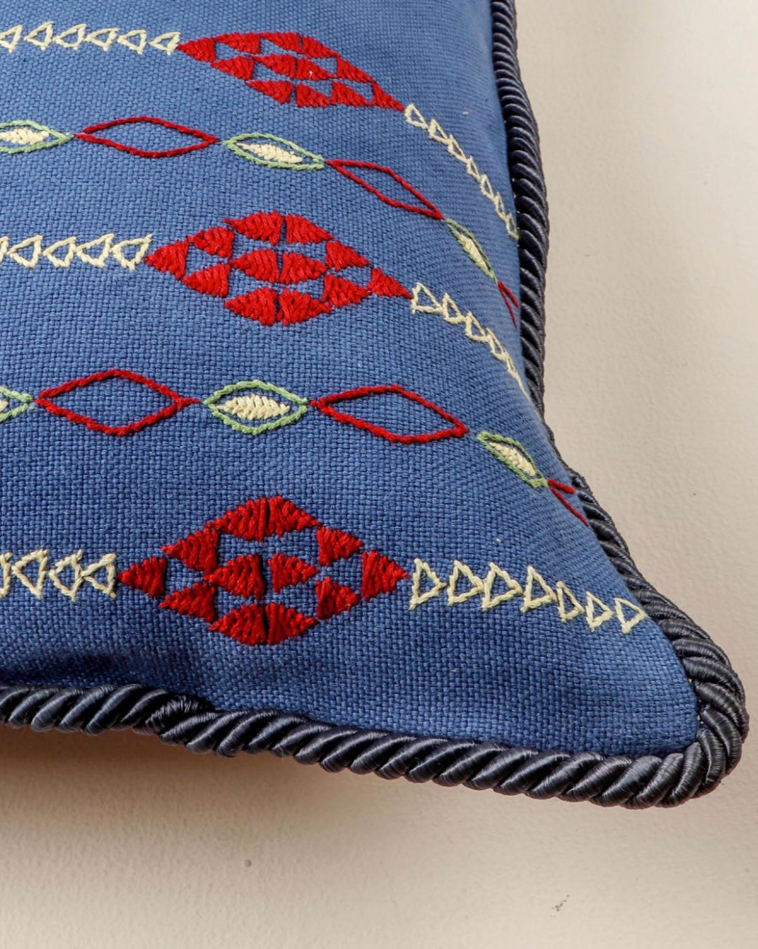 Hina Handwoven Cushion Cover 3