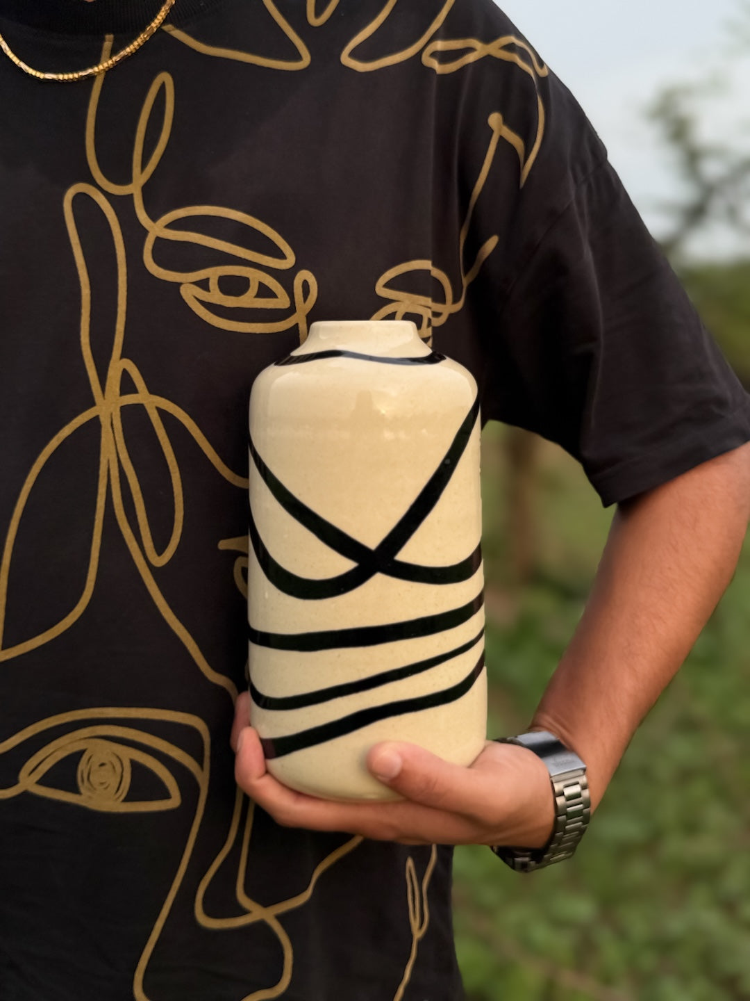KuroKashi Stride Ceramic Vase