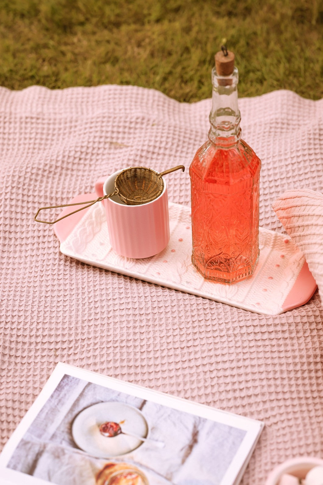 Knit Serving Tray