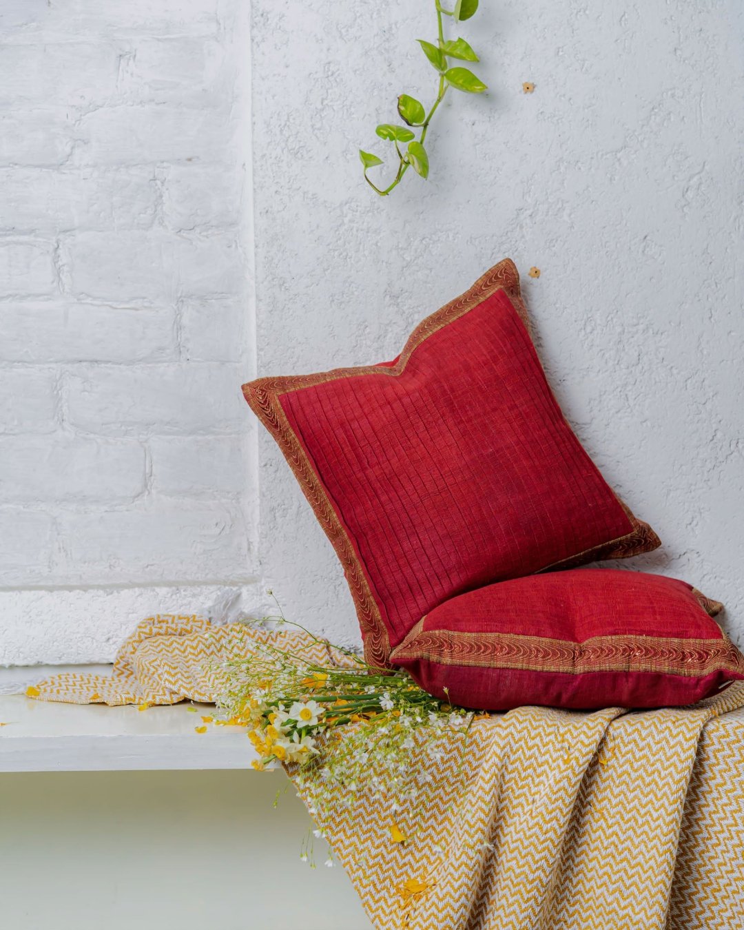 Stately Handwoven Cushion Cover 5