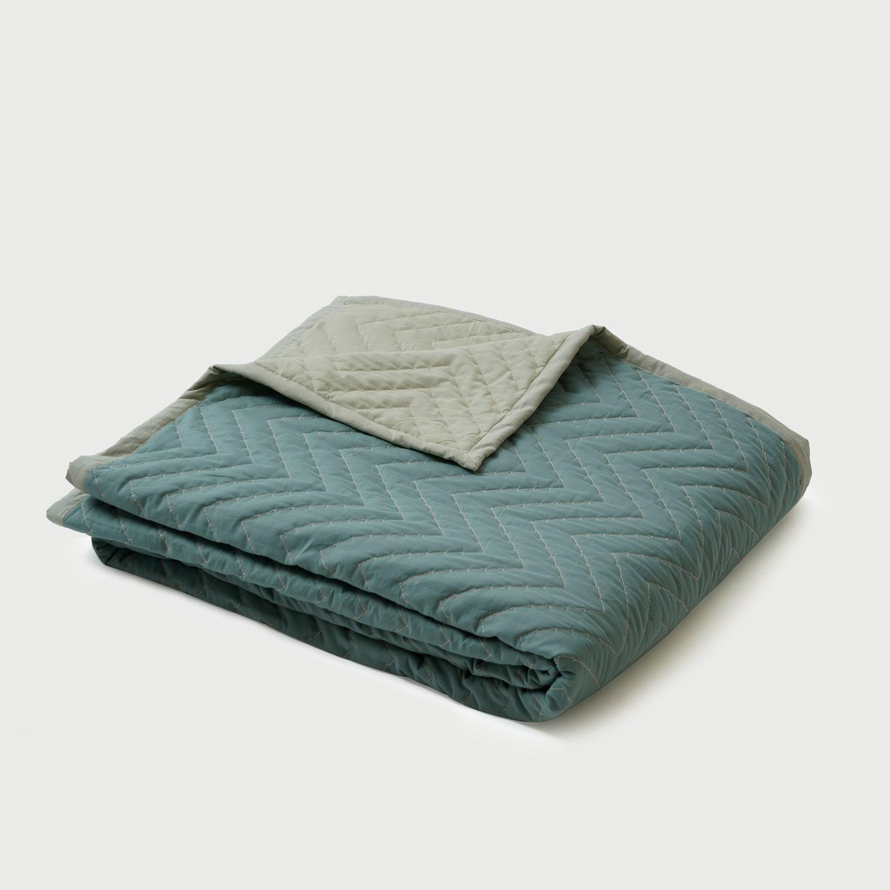 Chevron Green Quilted Bedding Set